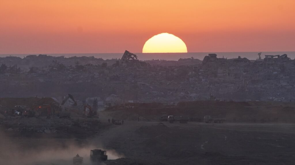 5 Israeli soldiers killed overnight in northern Gaza and 18 dead in Israeli strikes