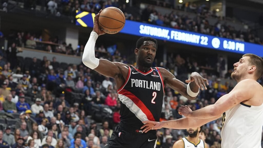 Deandre Ayton will join LeBron, Luka and the Lakers after Portland buyout, AP sources say