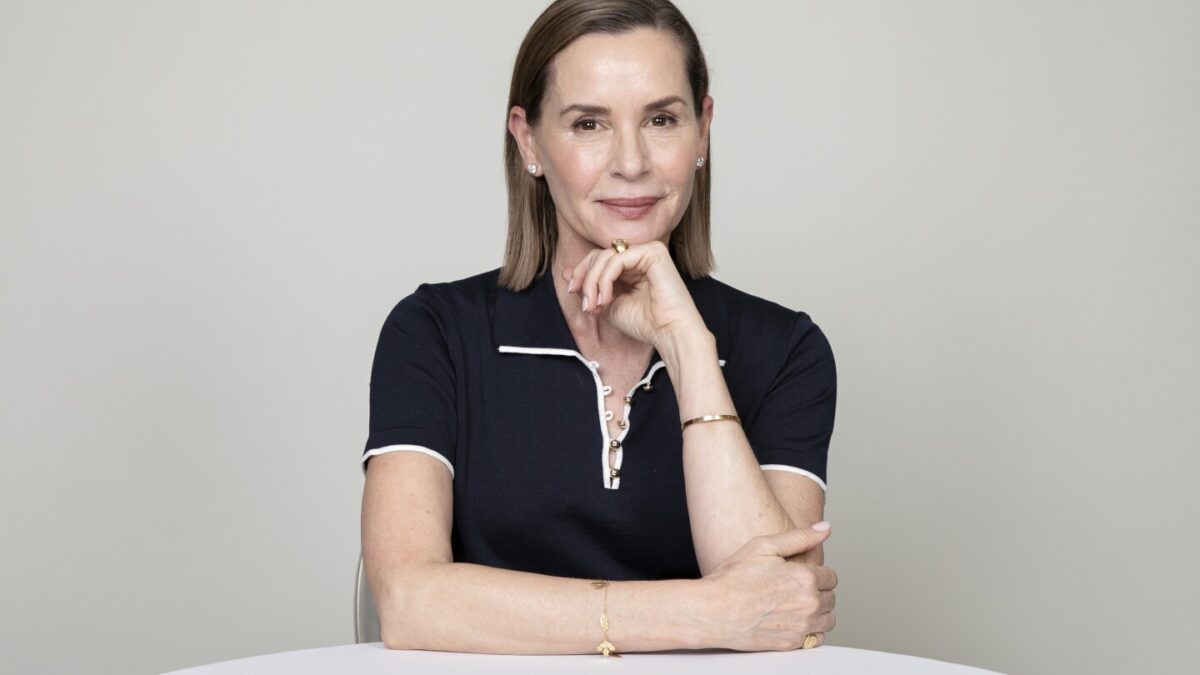 Embeth Davidtz drew on her childhood in Africa to adapt Alexandra ...