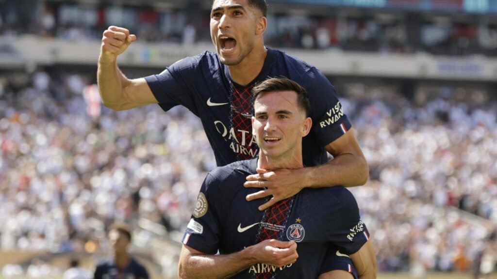 Fabián Ruiz scores 2 goals and PSG routs Real Madrid 4-0 to reach Club World Cup final