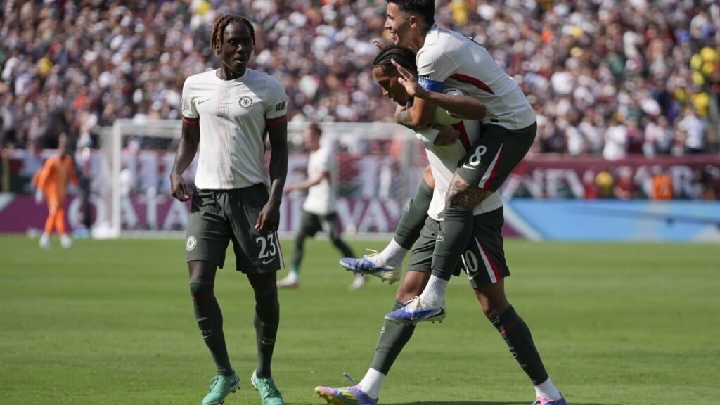 João Pedro scores twice vs. boyhood team, Chelsea beats Fluminense 2-0 to reach Club World Cup final