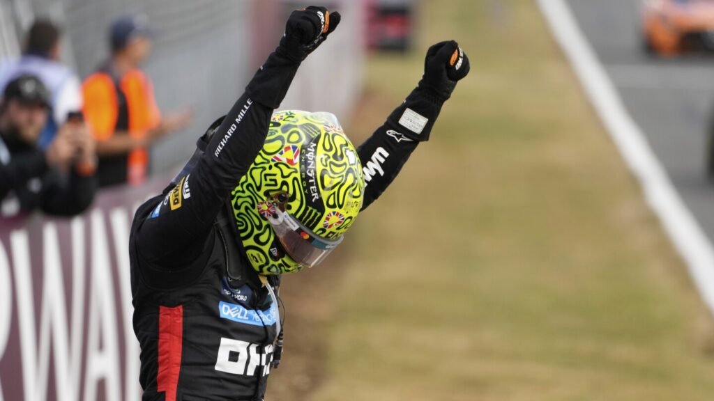 Lando Norris wins thrilling British Grand Prix in the rain to cut Oscar Piastri's F1 lead