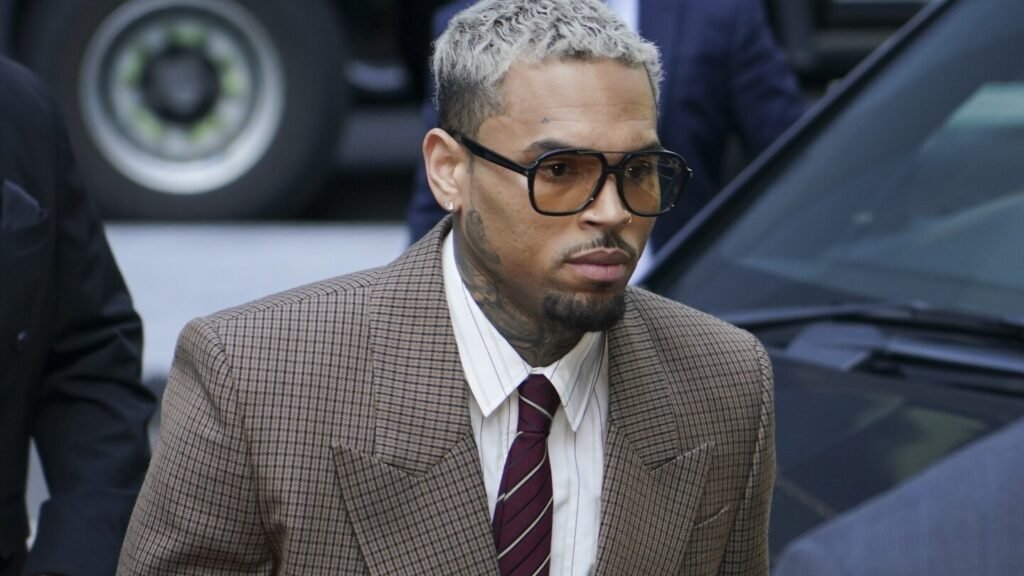 Singer Chris Brown pleads not guilty to 2 further charges over London nightclub assault case