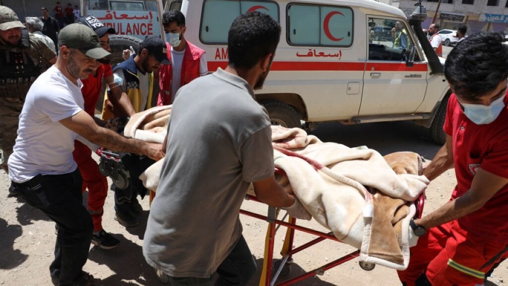 Syrian forces to redeploy to Suwayda; Israel targets Bedouin convoy