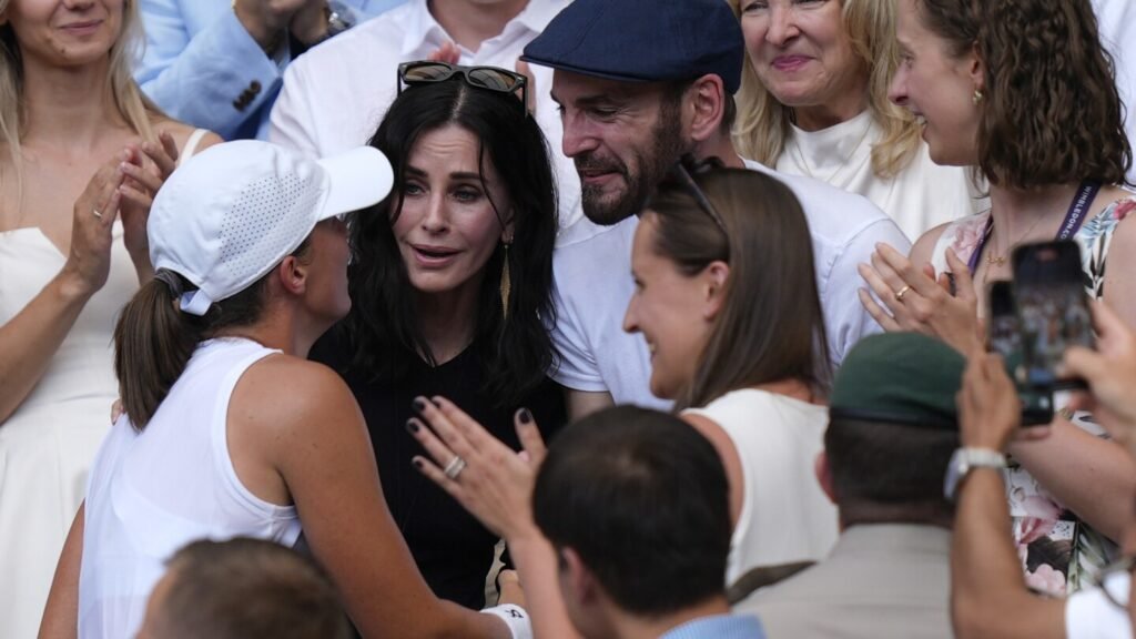 The One Where Iga Swiatek Got A Hug from Courteney Cox After Winning Wimbledon