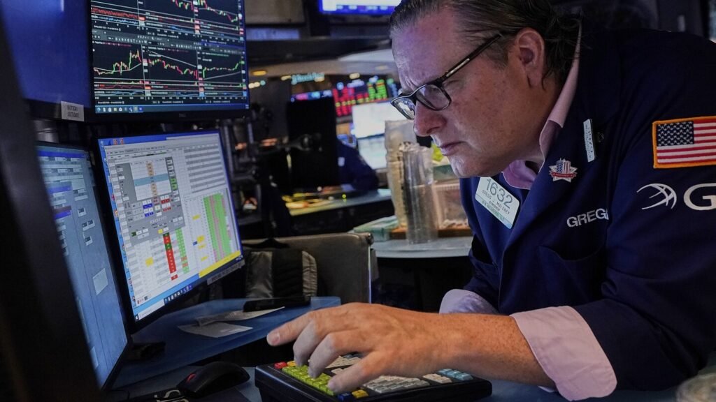 Wall Street opens mixed amid Trump's new tariff deadlines