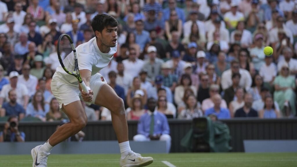 Wimbledon: Defending champion Carlos Alcaraz extends winning streak to reach 4th round
