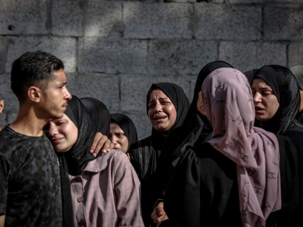 Israel intensifies Gaza City attacks, forcing starving Palestinians to flee