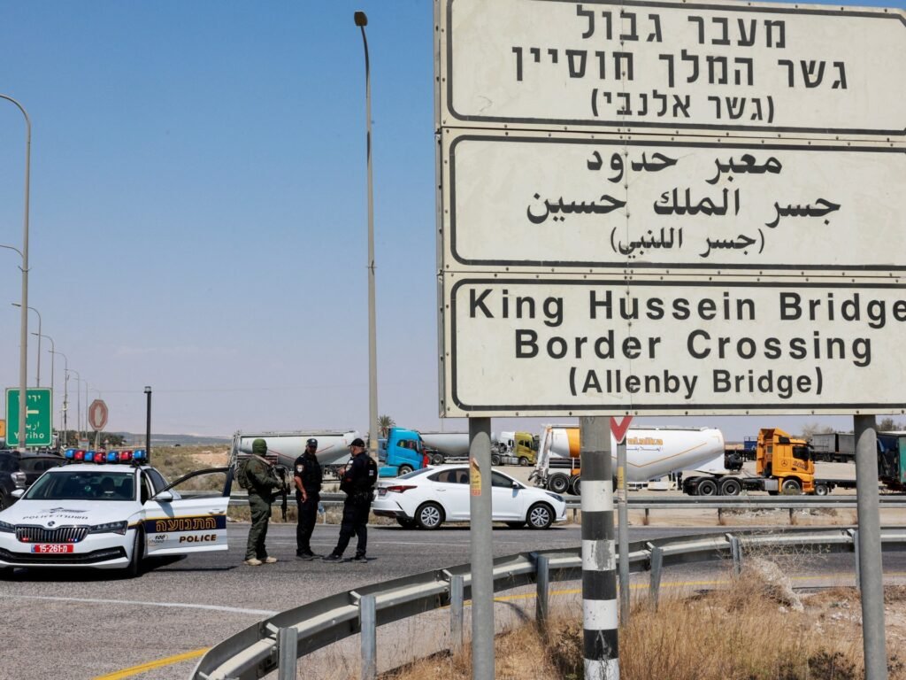 Israel shuts crossing that connects occupied West Bank to Jordan