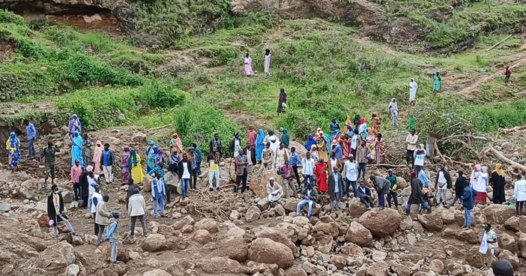Sudan rescuers pull 370 bodies from Darfur landslides, many remain trapped
