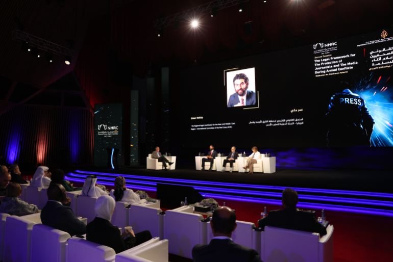 Omar Mekky addresses the crowd