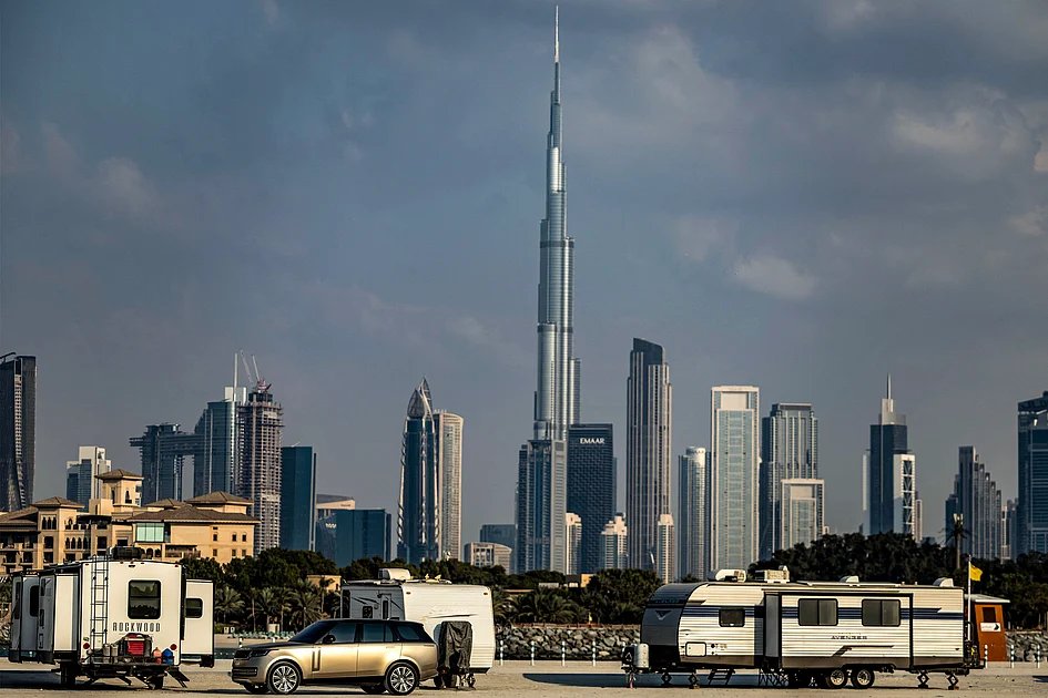 UAE growth forecast leapfrogs global trend, IMF report says UAE growth forecast leapfrogs global trend, IMF report says