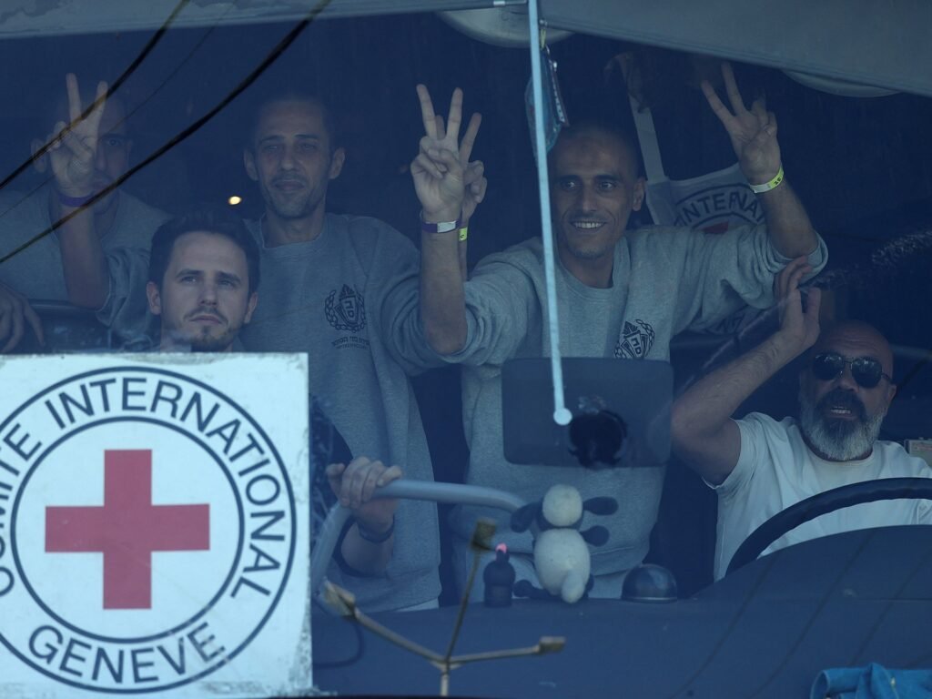 ‘Inhumane’: 154 freed Palestinian prisoners forced into exile by Israel