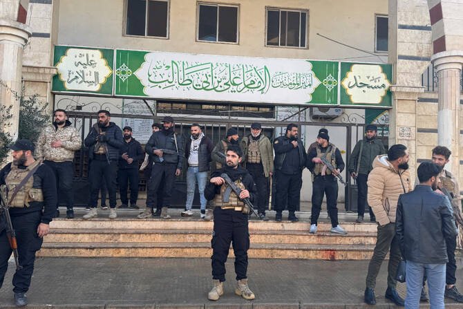 UN, France Condemn Mosque Bombing in Syria’s Homs as Militant Group Claims Attack