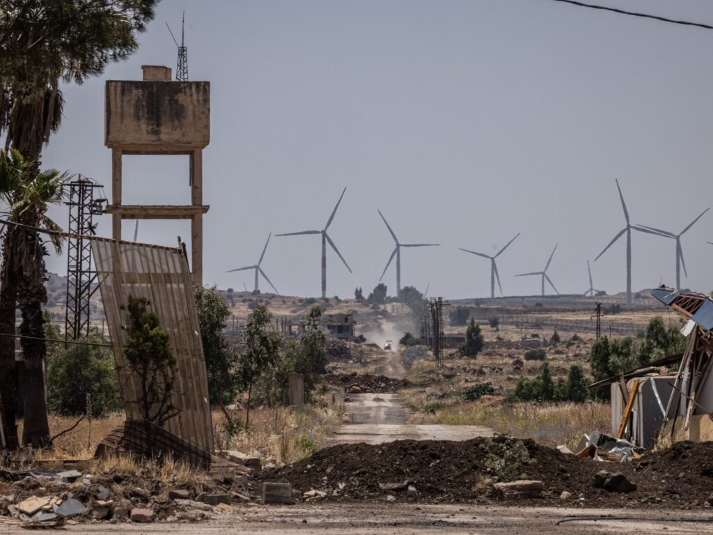 Israel launches new raids in Syria’s Quneitra, establishes checkpoints