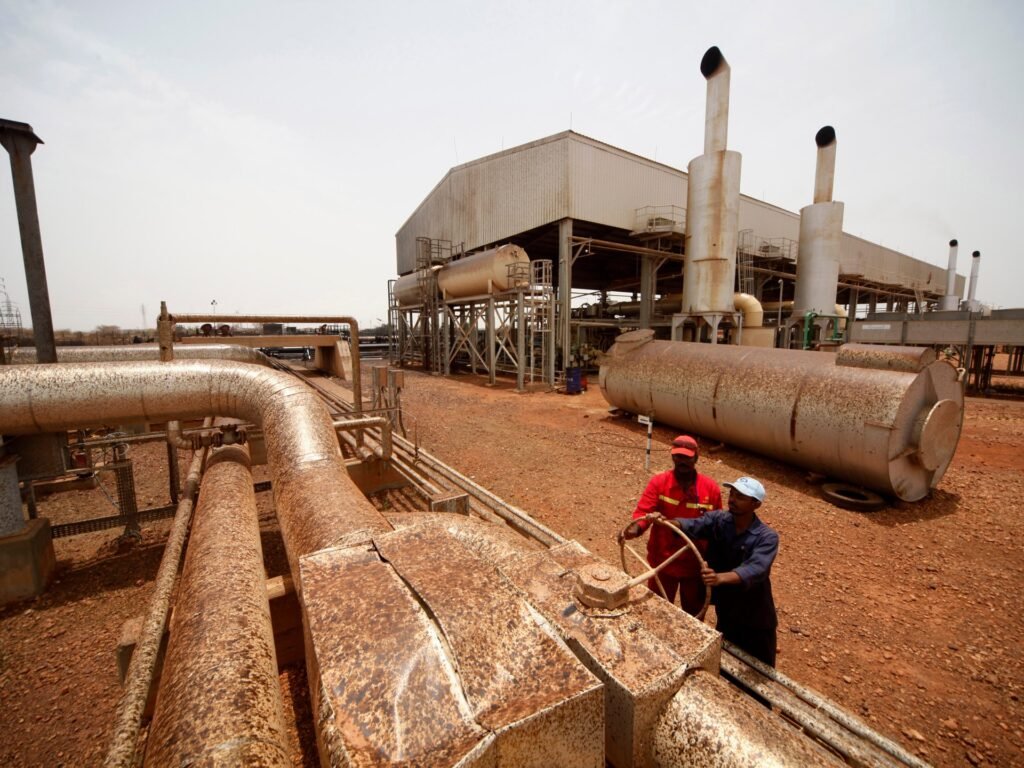 South Sudan army to secure critical Heglig oilfield in Sudan war spillover