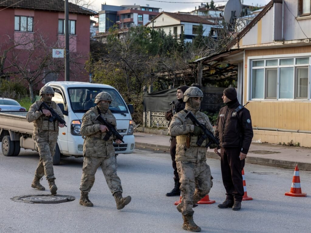 Turkiye arrests 125 ISIL suspects in new raids that mark widening crackdown