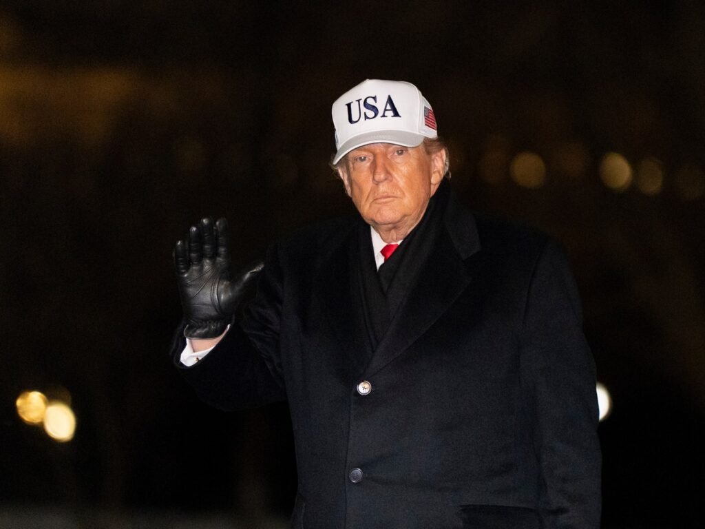 Trump reiterates threat of military action with demand for Iran deal Trump reiterates threat of military action with demand for Iran deal