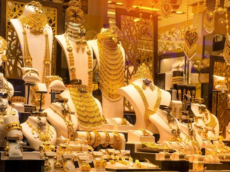 UAE vs India: Where Should NRIs Buy Gold Jewellery in 2026? A Cost Breakdown