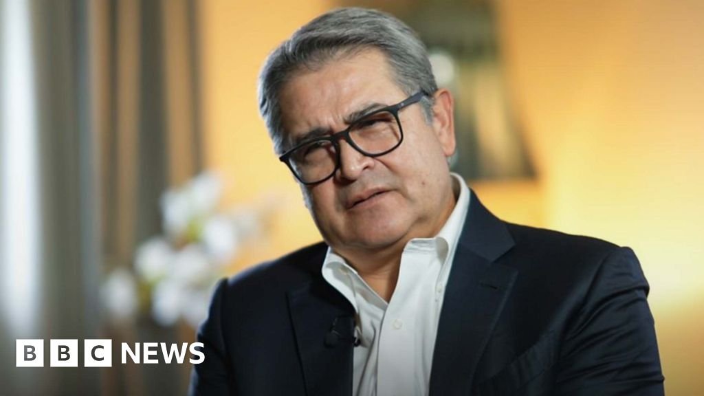 Honduran ex-president controversially pardoned by Trump speaks to BBCJuan Orlando Hernández was serving a 45-year prison sentence for drug trafficking when he was pardoned by Trump.4 hrs agoWorld Honduran ex-president controversially pardoned by Trump speaks to BBCJuan Orlando Hernández was serving a 45-year prison sentence for drug trafficking when he was pardoned by Trump.4 hrs agoWorld