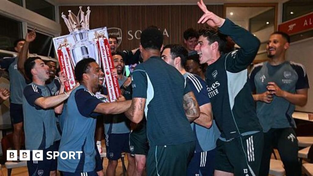 Boats, fire and a TikTok song - inside Arsenal's Premier League title winThe inside story of how Mikel Arteta turned Arsenal from 'nearly men' into Premier League winners.9 hrs agoArsenal