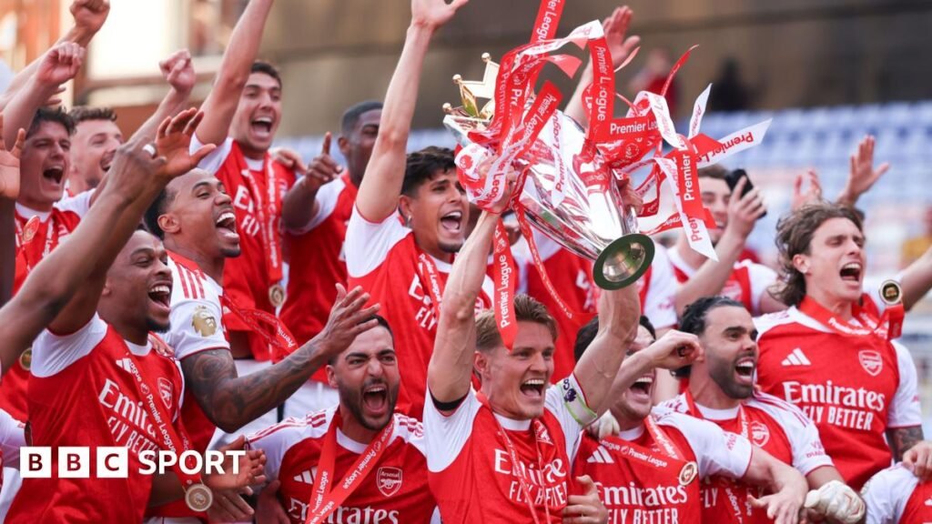 Goodbye Salah and Pep, hello new champions - the Premier League in reviewBBC Sport chief football writer Phil McNulty reviews every team's Premier League - and looks back at his pre-season predictions.17 hrs agoPremier League