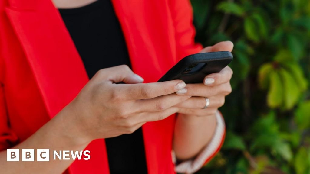 Meta repeatedly snubs EU body over Facebook and Instagram user bansThe BBC has been contacted by hundreds of users who claimed they had been wrongly banned from the sites.1 hr ago Meta repeatedly snubs EU body over Facebook and Instagram user bansThe BBC has been contacted by hundreds of users who claimed they had been wrongly banned from the sites.1 hr ago
