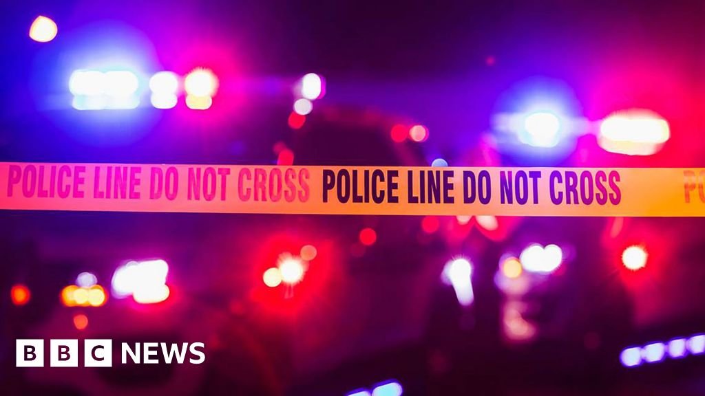 Six people killed in Iowa domestic dispute, police sayThe suspected shooter was found dead near a bridge with a self-inflicted gunshot wound, authorities say.9 mins agoUS & Canada Six people killed in Iowa domestic dispute, police sayThe suspected shooter was found dead near a bridge with a self-inflicted gunshot wound, authorities say.9 mins agoUS & Canada
