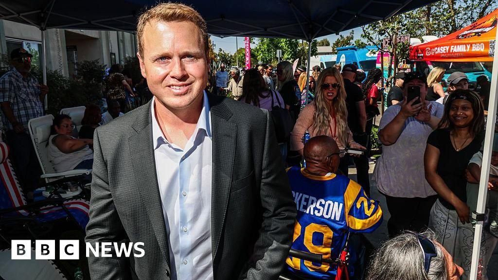 He was a reality show villain. Can he be the mayor of one of America's largest cities?Republican Spencer Pratt, known for his TV role on The Hills, appears to be in a tight race with two Democrats in Los Angeles.2 hrs agoUS & Canada He was a reality show villain. Can he be the mayor of one of America's largest cities?Republican Spencer Pratt, known for his TV role on The Hills, appears to be in a tight race with two Democrats in Los Angeles.2 hrs agoUS & Canada