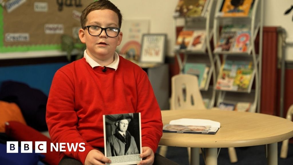 'My great-grandad saved your life' – Aberfan survivor left stunned on school visitAn Aberfan disaster survivor met the great-grandson of the caretaker who pulled him from the rubble.2 hrs agoWales 'My great-grandad saved your life' - Aberfan survivor left stunned on school visitAn Aberfan disaster survivor met the great-grandson of the caretaker who pulled him from the rubble.2 hrs agoWales
