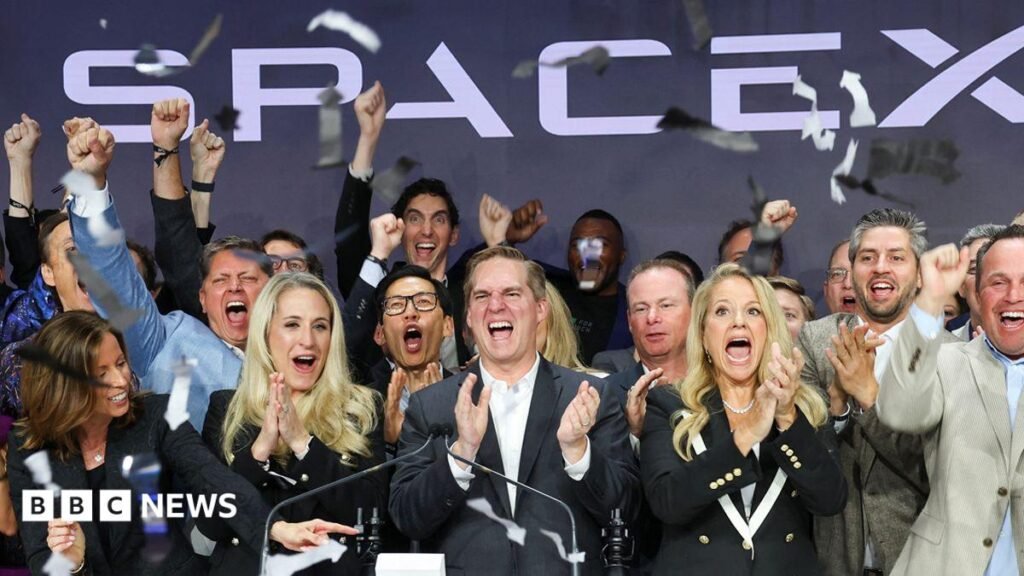 LIVEElon Musk becomes world's first trillionaire as SpaceX shares soar on stock market debutThe company's shares started trading at $150 each (£112) shortly before noon eastern time, above the company's estimated listing price of $135.