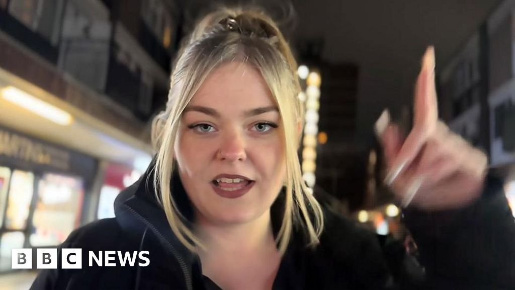 UK rapper thanks Linkin Park for 'changing my life' with freestyle shoutoutMike Shinoda from the band says he spotted Megan Da Savage's rap on an independent music platform.12 hrs agoNewsbeat UK rapper thanks Linkin Park for 'changing my life' with freestyle shoutoutMike Shinoda from the band says he spotted Megan Da Savage's rap on an independent music platform.12 hrs agoNewsbeat