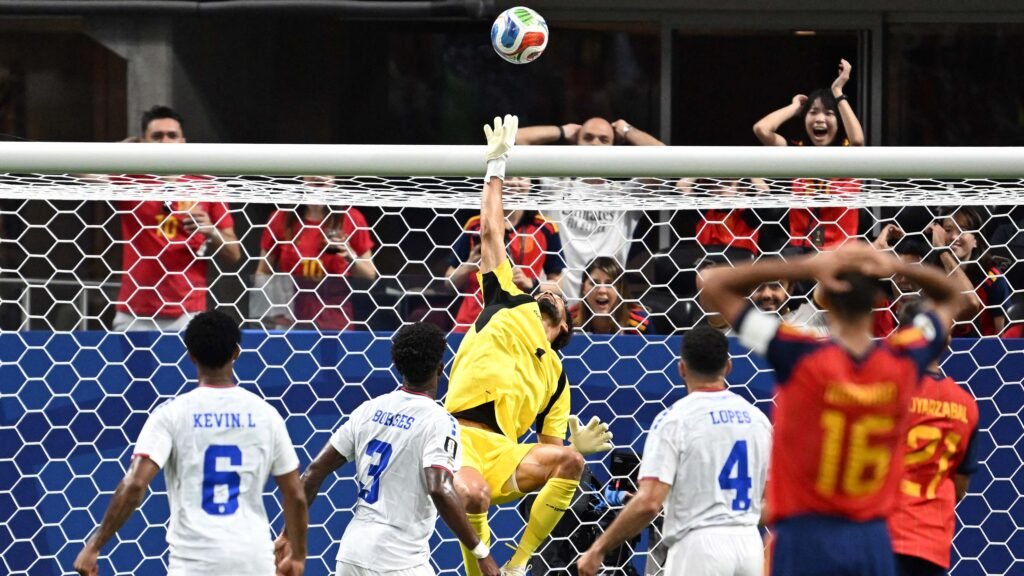 Incredible images from the World Cup's opening week