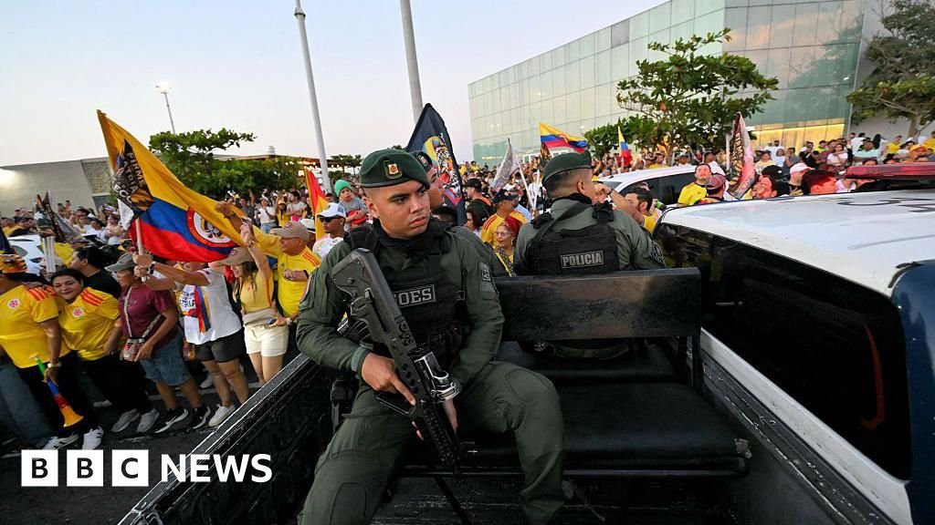Colombia's escalating, brutal internal conflict is defining its presidential electionA left-wing senator who backs talks with armed gangs faces an outsider endorsed by Trump.1 hr agoLatin America Colombia's escalating, brutal internal conflict is defining its presidential electionA left-wing senator who backs talks with armed gangs faces an outsider endorsed by Trump.1 hr agoLatin America