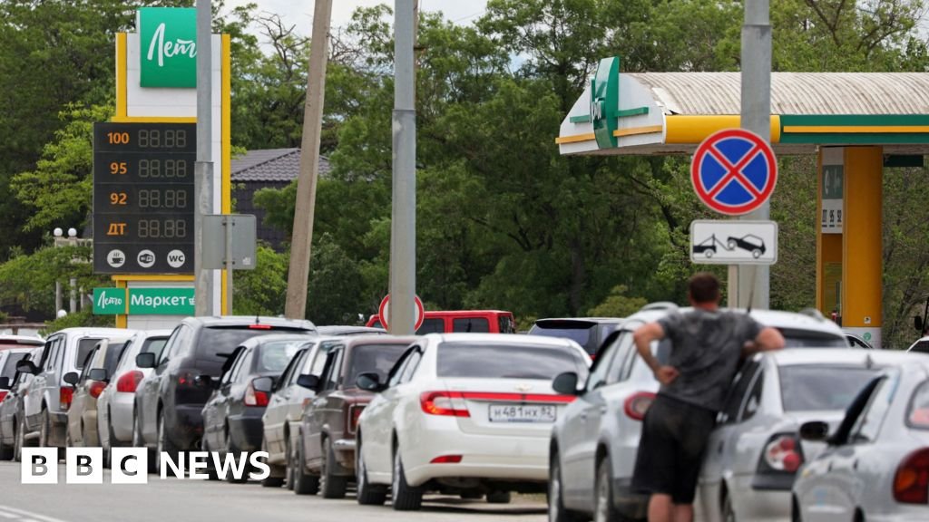 Fuel sales halted in occupied Crimea as Ukraine targets oil facilitiesFuel had already been rationed due to shortages caused by Kyiv's attacks against supply routes in Russian-occupied territories.46 mins agoEurope Fuel sales halted in occupied Crimea as Ukraine targets oil facilitiesFuel had already been rationed due to shortages caused by Kyiv's attacks against supply routes in Russian-occupied territories.46 mins agoEurope