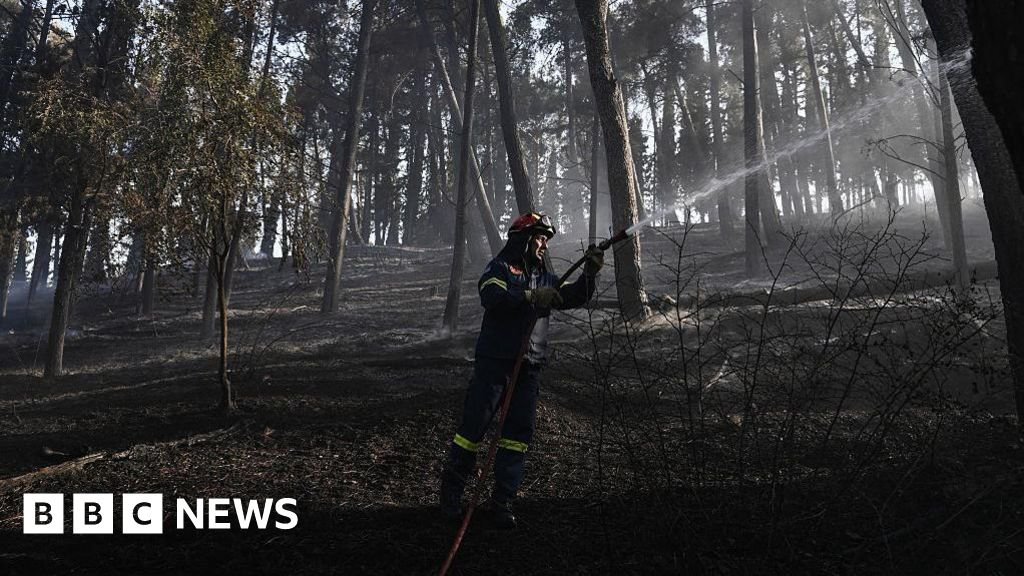 Firefighters struggle to contain deadly Greek wildfireMore than 100 firefighters are fighting a fire near Thessaloniki which has claimed at least two lives.2 hrs agoEurope Firefighters struggle to contain deadly Greek wildfireMore than 100 firefighters are fighting a fire near Thessaloniki which has claimed at least two lives.2 hrs agoEurope