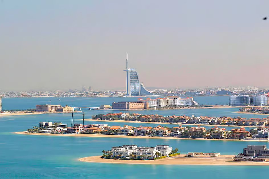 Dubai luxury villa rentals surge as wealthy tenants drive record rents Dubai luxury villa rentals surge as wealthy tenants drive record rents