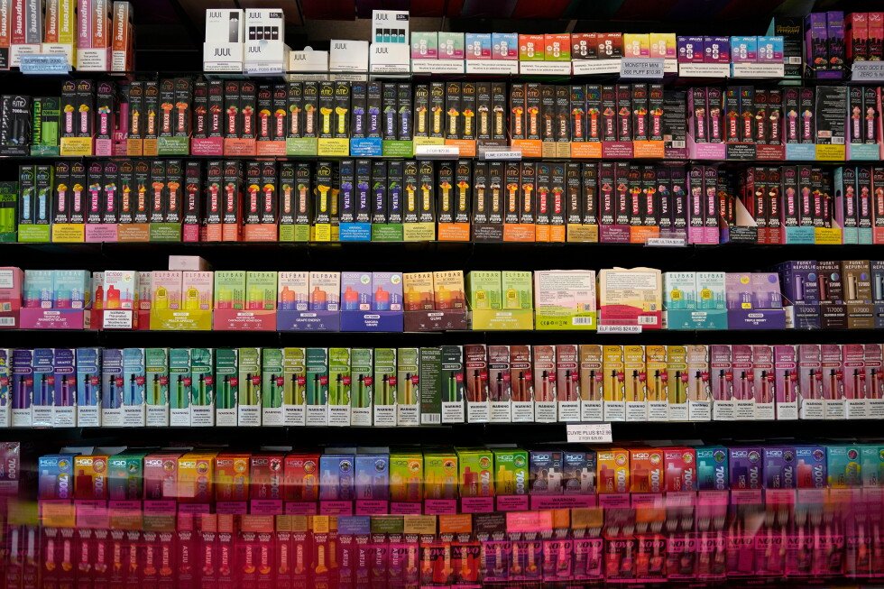 FDA’s e-cigarette authorization: Fruity vapes not significantly better than tobacco ones FDA's e-cigarette authorization: Fruity vapes not significantly better than tobacco ones