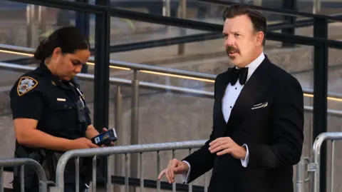 Reuters Jason Sudeikis arrives at Madison Square Garden, the venue for the wedding celebrations of singer Taylor Swift and National Football League (NFL) player Travis Kelce.