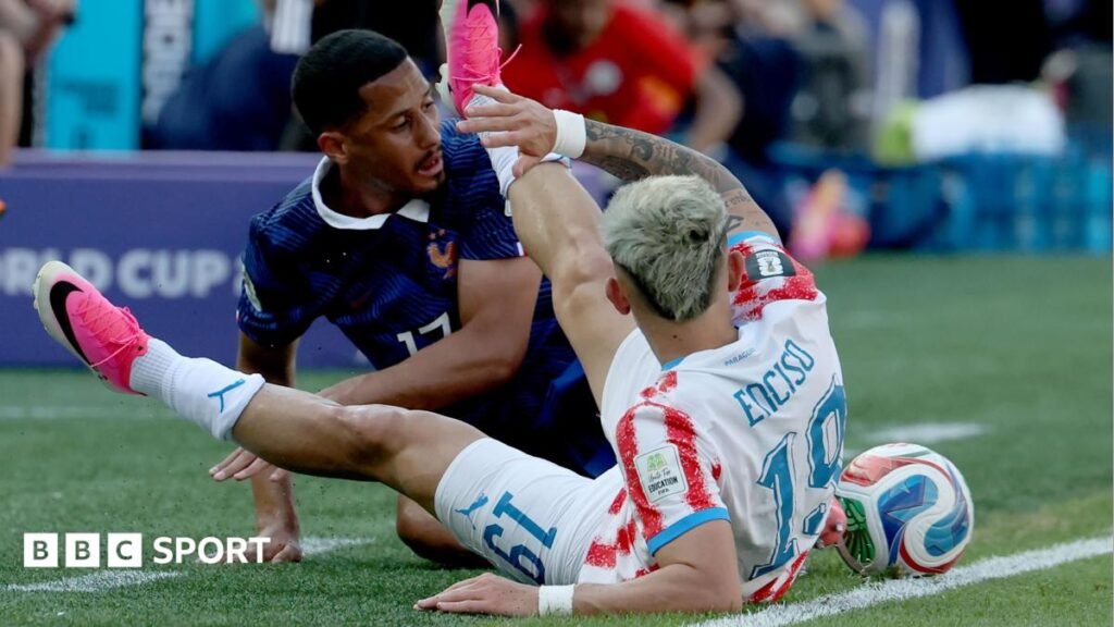 LIVEParaguay face France in extreme Philadelphia heatFollow live text coverage and analysis as Paraguay face France at the Philadelphia Stadium in Pennsylvania.