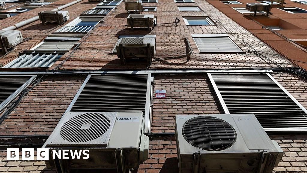 As heatwaves strike, Europeans turn to prized Chinese air-conditionerPreviously little-known in Europe, the Midea PortaSplit has become a household name this summer.48 mins agoWorld As heatwaves strike, Europeans turn to prized Chinese air-conditionerPreviously little-known in Europe, the Midea PortaSplit has become a household name this summer.48 mins agoWorld