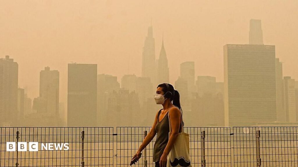 LIVEDangerous wildfire smoke blankets large parts of Canada and the USThick pollution has made the air stretching from Winnipeg to the southern US unhealthy to breathe and officials are encouraging people to stay indoors.