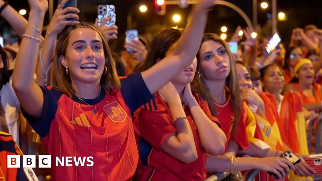 Moment fans in Madrid celebrate World Cup winThousands of spectators watched Spain's victory in central Madrid on late Sunday night.52 mins agoEurope Moment fans in Madrid celebrate World Cup winThousands of spectators watched Spain's victory in central Madrid on late Sunday night.52 mins agoEurope