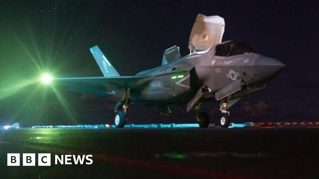 Trump says US strikes hit Iran in 'honour' of American soldiers killedIran responded with attacks in Syria and Jordan, as two ships reportedly exploded in the Strait of Hormuz.3 hrs agoMiddle East Trump says US strikes hit Iran in 'honour' of American soldiers killedIran responded with attacks in Syria and Jordan, as two ships reportedly exploded in the Strait of Hormuz.3 hrs agoMiddle East