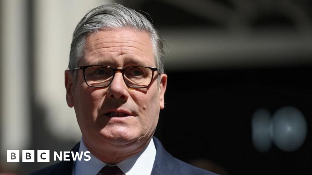 Watch: Sir Keir Starmer's last speech as prime minister in fullStarmer spoke in front of an applauding crowd on Downing Street.11 mins agoPolitics Watch: Sir Keir Starmer's last speech as prime minister in fullStarmer spoke in front of an applauding crowd on Downing Street.11 mins agoPolitics