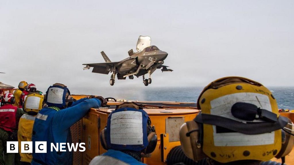 US launches fresh strikes on Iran, as Trump warns of retaliation for deaths of soldiersThe US says the attacks were aimed at degrading Iran's capabilities to attack ships in the Strait of Hormuz.57 mins agoWorld US launches fresh strikes on Iran, as Trump warns of retaliation for deaths of soldiersThe US says the attacks were aimed at degrading Iran's capabilities to attack ships in the Strait of Hormuz.57 mins agoWorld