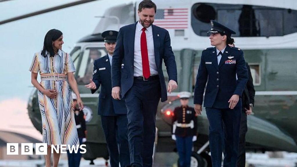 Secret Service agent in Vance's team under investigation over alleged leakThe Secret Service has not disclosed the agent's identity or the nature of the information allegedly leaked.2 hrs agoUS & Canada Secret Service agent in Vance's team under investigation over alleged leakThe Secret Service has not disclosed the agent's identity or the nature of the information allegedly leaked.2 hrs agoUS & Canada