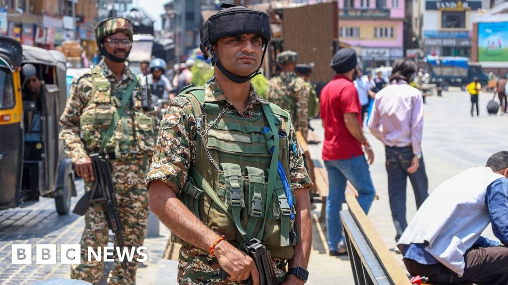 Why have so many people died in the run-up to an election in Pakistan-administered Kashmir?Protests in Pakistan-administered Kashmir have been met with violence, killing at least 40 people.4 hrs agoAsia Why have so many people died in the run-up to an election in Pakistan-administered Kashmir?Protests in Pakistan-administered Kashmir have been met with violence, killing at least 40 people.4 hrs agoAsia