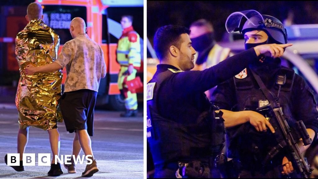 Watch: At the scene of Berlin Pride attack as manhunt continuesA 21-year-old suspect has been identified by police, but he has not been found.
2 hrs agoEurope Watch: At the scene of Berlin Pride attack as manhunt continuesA 21-year-old suspect has been identified by police, but he has not been found.
2 hrs agoEurope