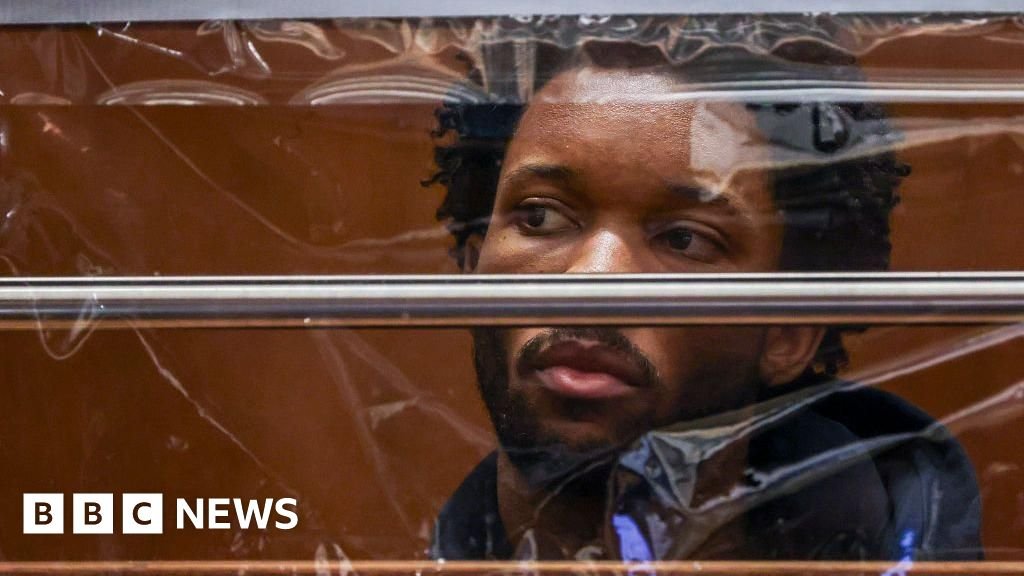 US singer D4vd to go on trial for murder in death of 14-year-oldThe star is accused of killing Celeste Rivas Hernandez, whose remains were found in a Tesla registered to his address.41 mins agoUS & Canada